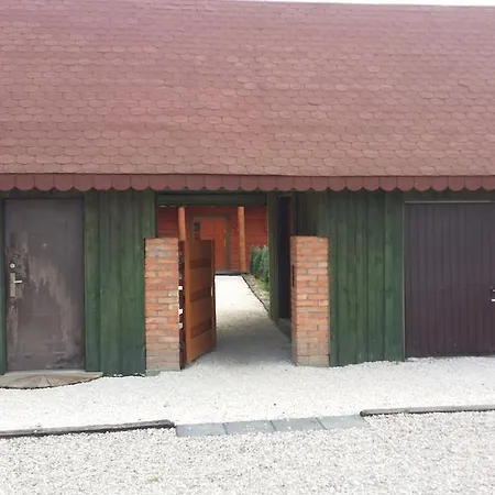 Wyspa Kampinos Κατάλυμα σε φάρμα Brochów